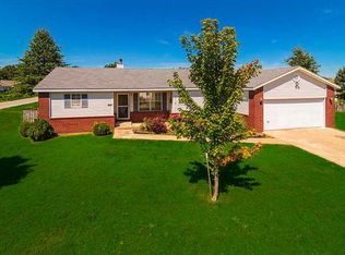 200 Larson Ave, Lowell, AR 72745