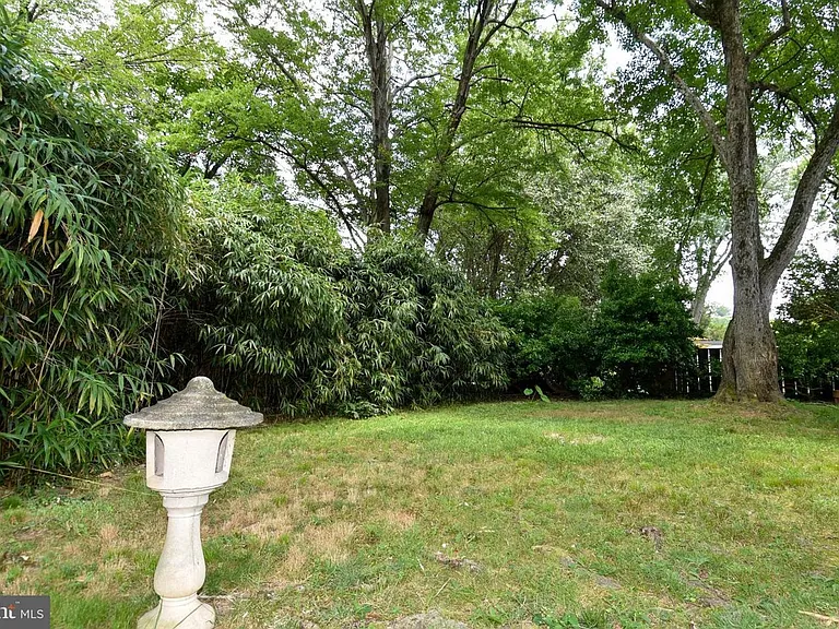 3415 Gallows Rd — Photo 27
