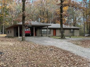 99 Burl Ln, Greers Ferry, AR 72067