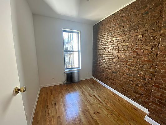 5th image of 179 Prince St #20