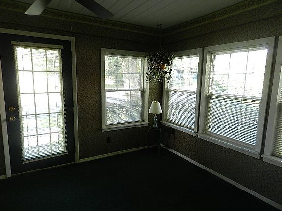 5th image of 343 W Church St