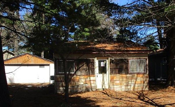 1st image of 412 Dahlia Dr NE