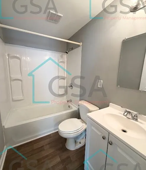 222 Earl St — Photo 14