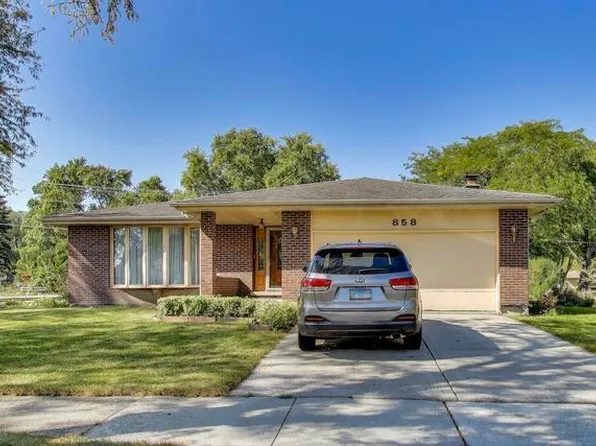 858 Academy Ave, Matteson, IL 60443