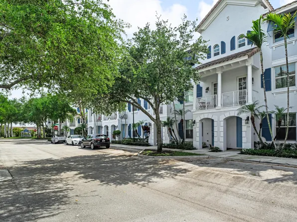 1243 Via Fatini, Boynton Beach, FL 33426