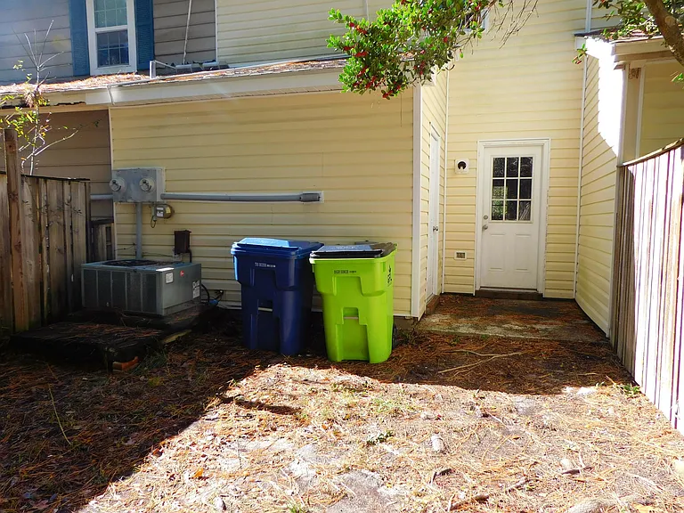 12 Donnell Ave — Photo 17