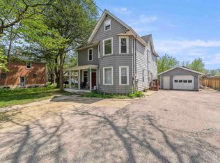 7021 Hubbard Ave, Middleton, WI 53562