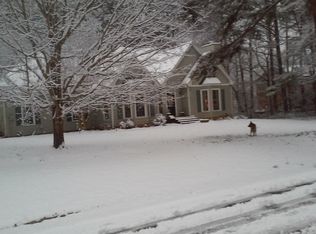 902 Allatoona Rd, Woodstock, GA 30189