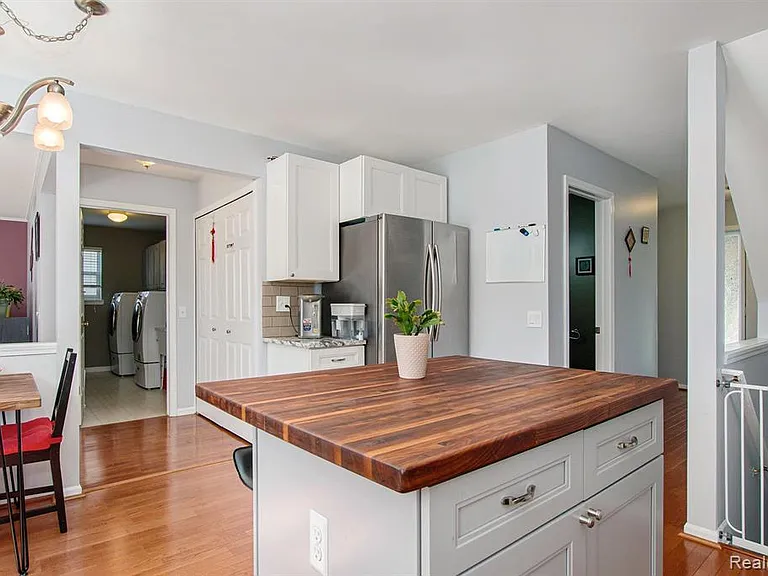 972 S Parkwood Dr — Photo 8