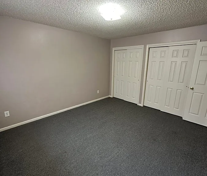 2602 Fertig Dr #B — Photo 7