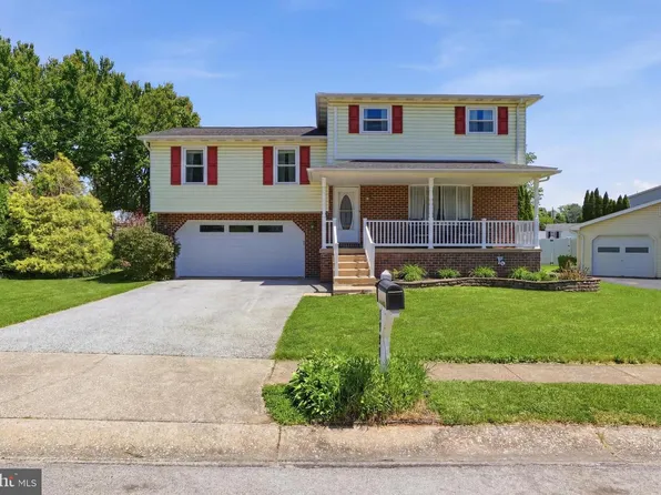 1921 South Dr, York, PA 17408