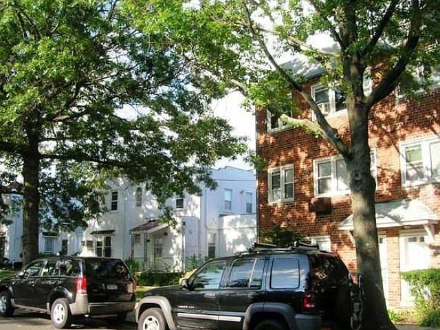 2nd image of 8259 233rd St