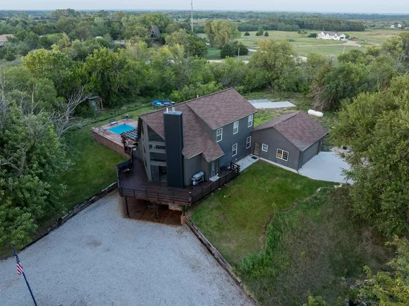 803 Rolling Dunes Rd, Hutchinson, KS 67502