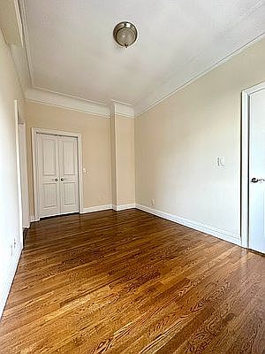 4th image of 2350 Broadway #510A