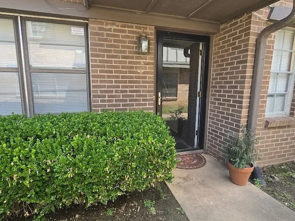 2421 E 59th Ct Unit 4, Tulsa, OK 74105