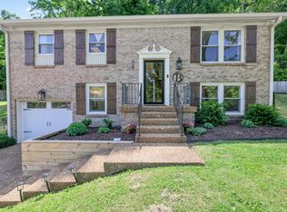 525 Holt Valley Rd, Nashville, TN 37221