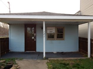 121 S 5th St, Dennison, OH 44621
