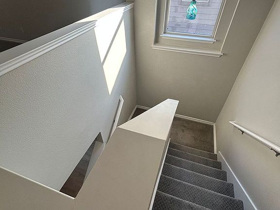 4th image of 1473 Mission Hills Ln