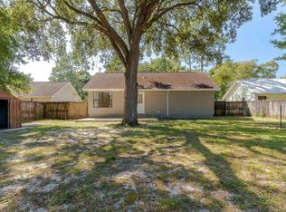 169 Oak Terrace Dr, Crestview, FL 32539