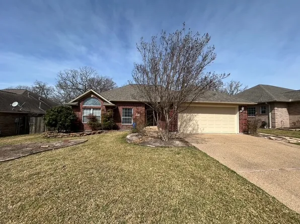 1811 Gray Stone Dr, Bryan, TX 77807