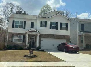 8263 Bluewater Dr, Fairburn, GA 30213