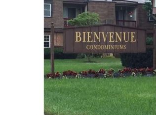 1236 Liberte Ct, Burlington, NJ 08016
