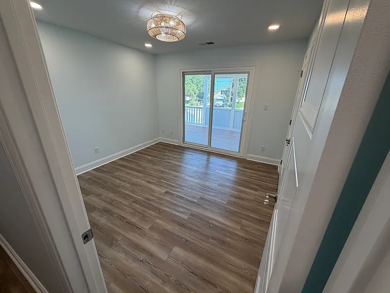 Second bedroom with peek-a-boo views of the ICW.