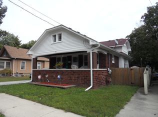 636 Bangs St, Aurora, IL 60505