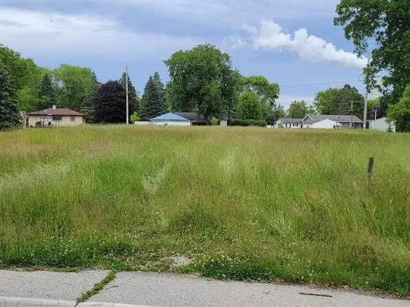 10568 South ALTON ROAD, Oak Creek, WI 53154