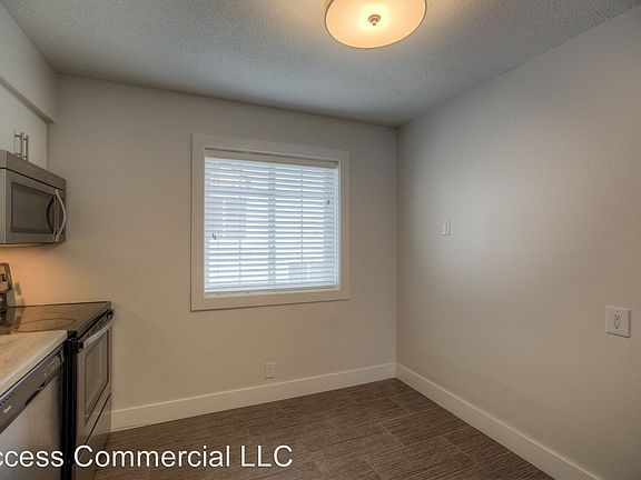 5th image of 3074 Mason St APT 1