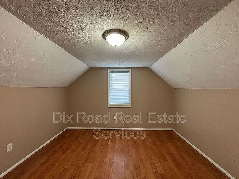 1110 Ellen Dr — Photo 21