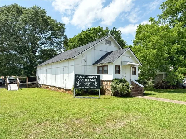 310 S Houston Ave, Russellville, AR 72801