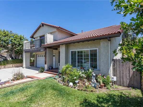 14048 Wagon Mound Rd, Sylmar, CA 91342