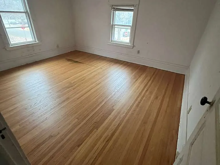 3003 Girard Ave N — Photo 4