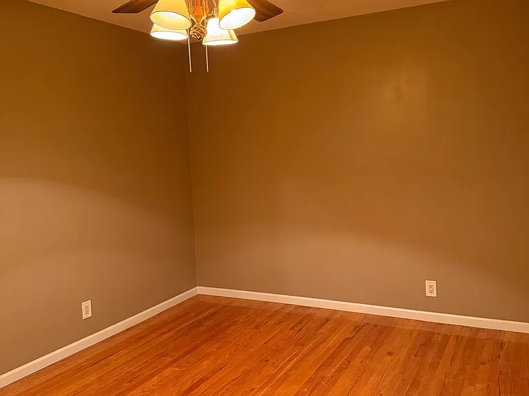 1121 Driftwood Dr — Photo 11