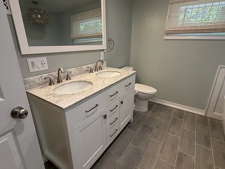 54 Tree Top Ln — Photo 32