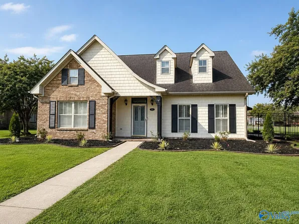 711 Appaloosa Ln SW, Decatur, AL 35603