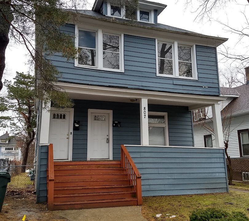 1st image of 807 S McAlister Ave