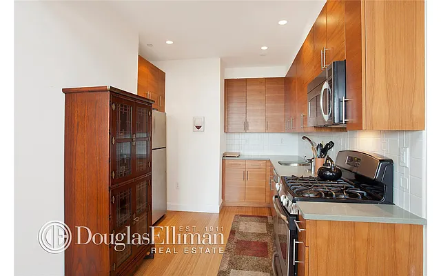 Sold by Douglas Elliman | media 8