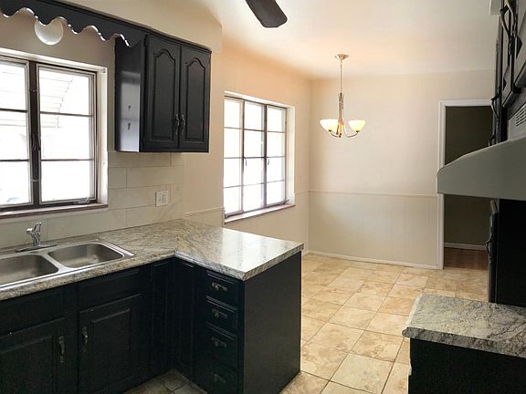 2nd image of 23451 Harriet Ct