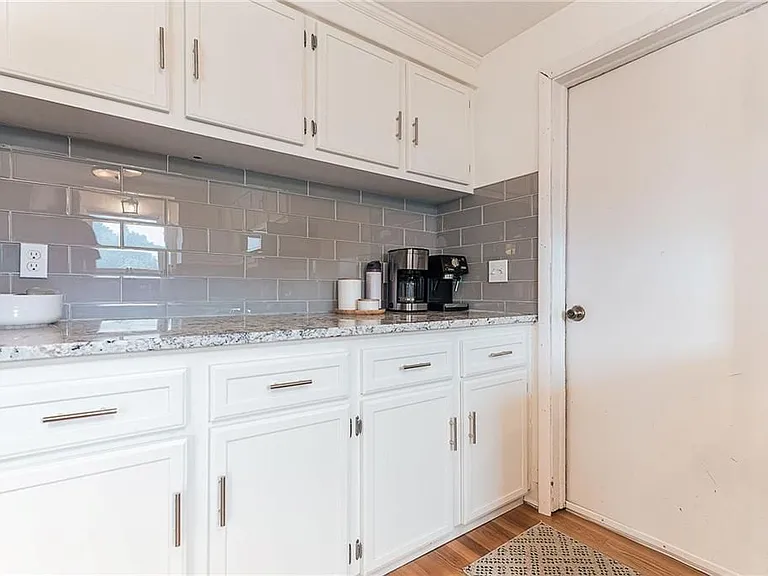 25 Stony Brook Dr — Photo 12