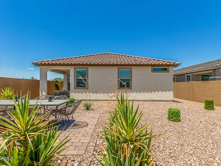 43 E Capricorn Way — Photo 37