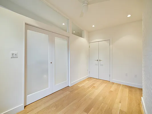 Rented by Veracity NYC LLC | media 28