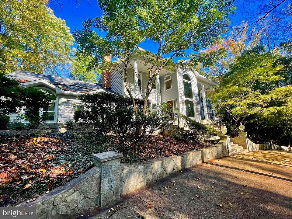 1st image of 2904 Brians Hill Ln
