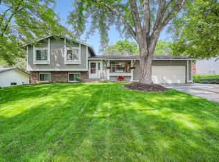 7410 Berkshire Way, Maple Grove, MN 55311
