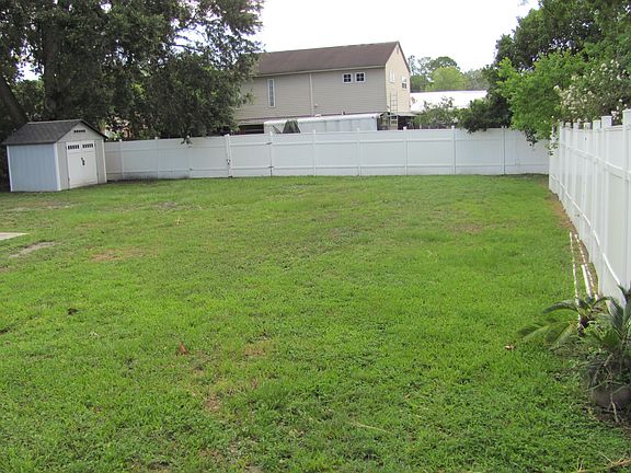 3rd image of 2553 Una Dr