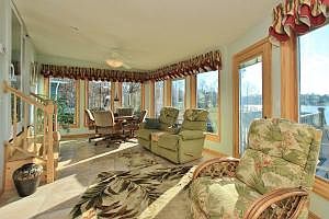 2nd image of 206 Twin Cove Trl
