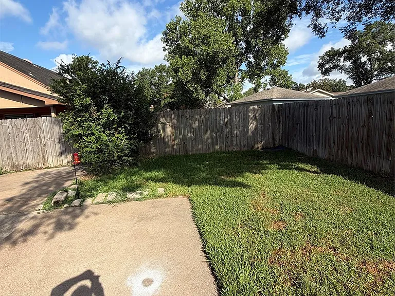 15722 Echo Canyon Dr — Photo 47