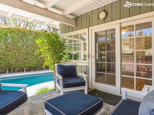 3944 Van Noord Ave, Studio City, CA 91604