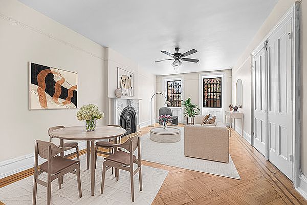 1st image of 291 Putnam Ave
